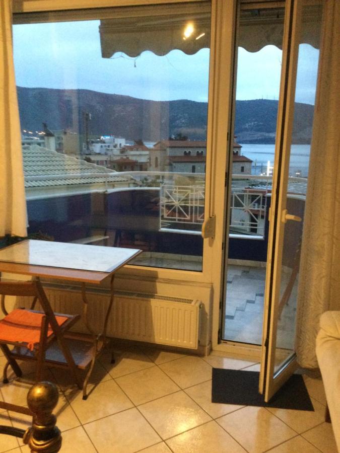 Marias Rooms Chantzara Spyropoulos Family Apart 50 Sqm 2Studios Sea View Far 50 M Harbour , Heart City, Flats To Let อีกูเมนิทซา ภายนอก รูปภาพ