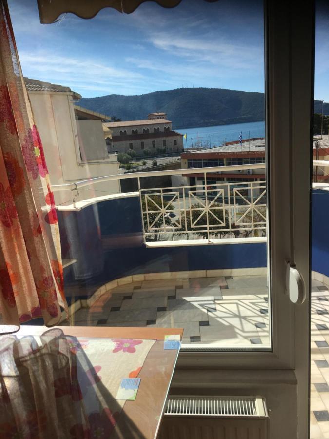 Marias Rooms Chantzara Spyropoulos Family Apart 50 Sqm 2Studios Sea View Far 50 M Harbour , Heart City, Flats To Let อีกูเมนิทซา ภายนอก รูปภาพ
