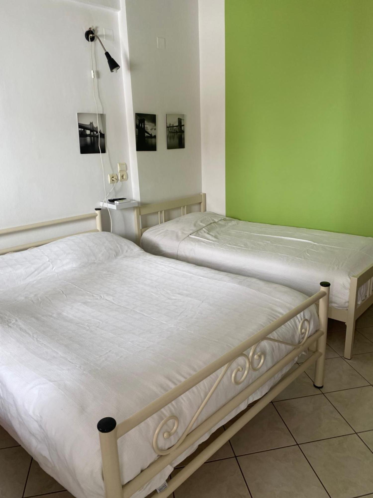 Marias Rooms Chantzara Spyropoulos Family Apart 50 Sqm 2Studios Sea View Far 50 M Harbour , Heart City, Flats To Let อีกูเมนิทซา ภายนอก รูปภาพ
