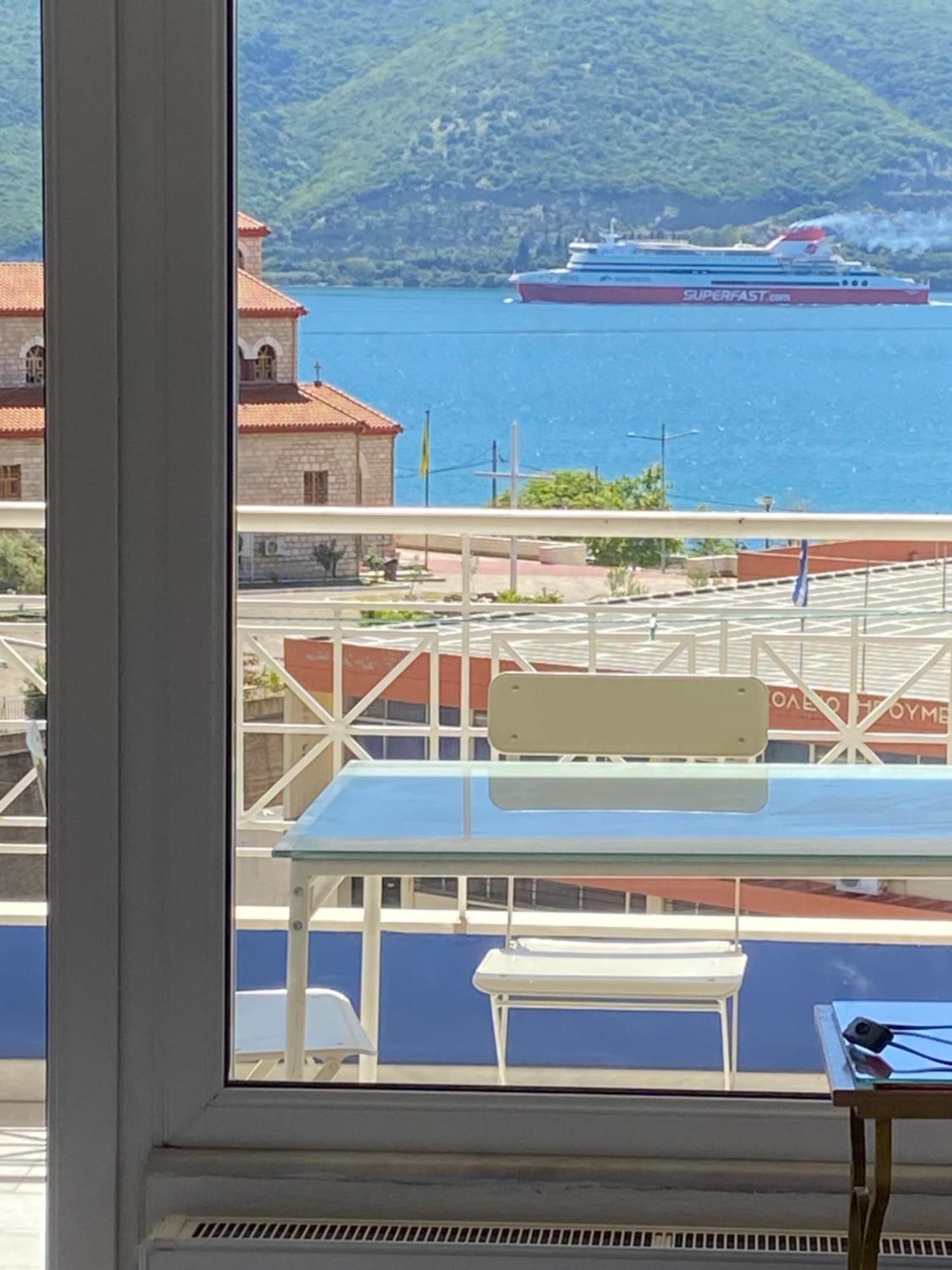 Marias Rooms Chantzara Spyropoulos Family Apart 50 Sqm 2Studios Sea View Far 50 M Harbour , Heart City, Flats To Let อีกูเมนิทซา ภายนอก รูปภาพ