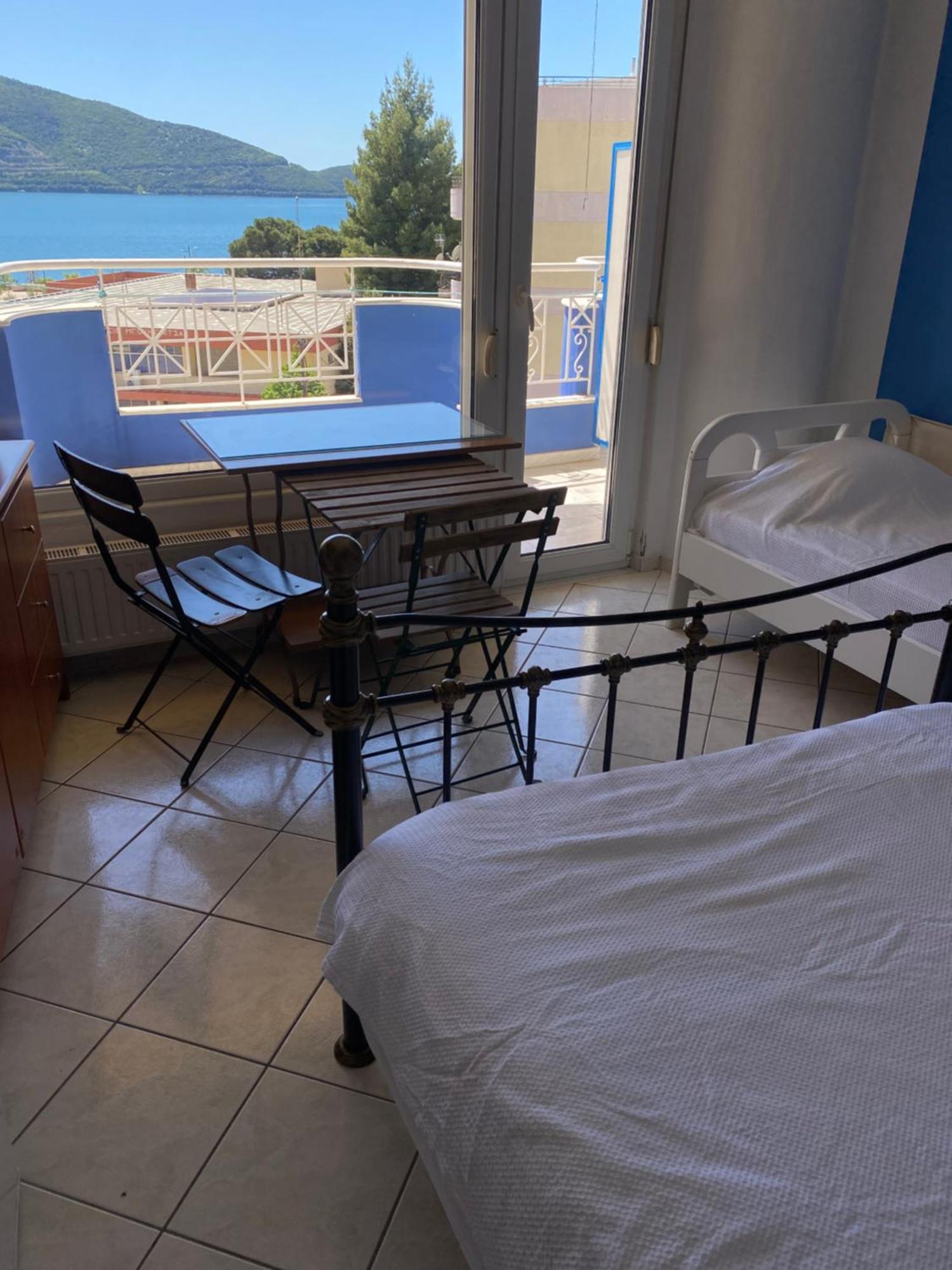 Marias Rooms Chantzara Spyropoulos Family Apart 50 Sqm 2Studios Sea View Far 50 M Harbour , Heart City, Flats To Let อีกูเมนิทซา ภายนอก รูปภาพ